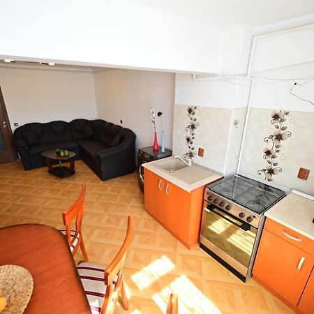Vacation Apartment With Free Parking Sibiu Esterno foto