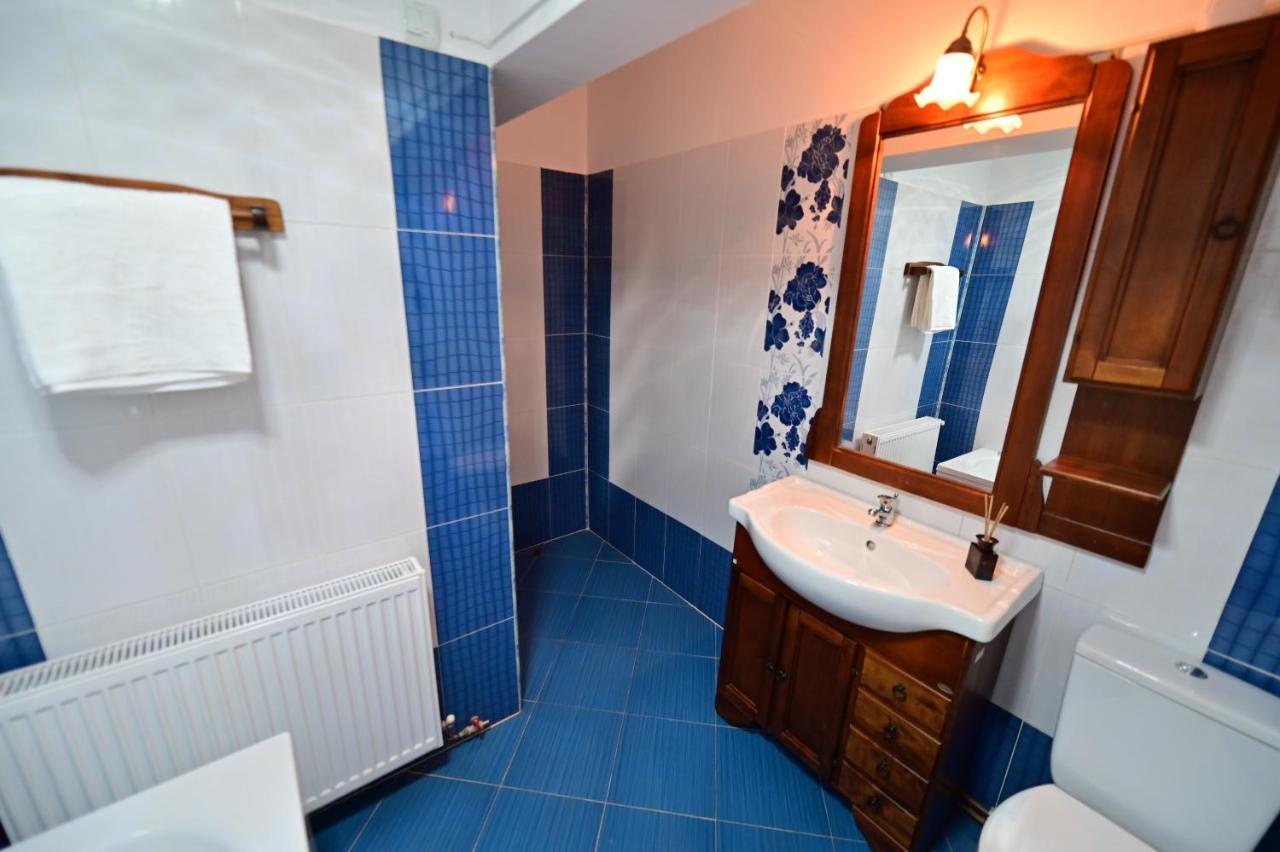 Vacation Apartment With Free Parking Sibiu Esterno foto